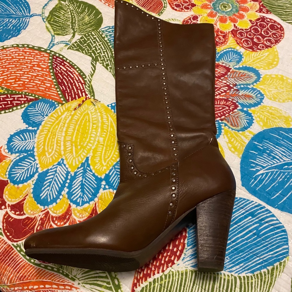 NWOT Nicole Brand Ageless heeled fringe boots 8M